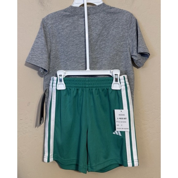 Adidas T-Shirt & Shorts Set Toddler Boys 3T Sports All Day Athletic Outfit NEW - Picture 4 of 4